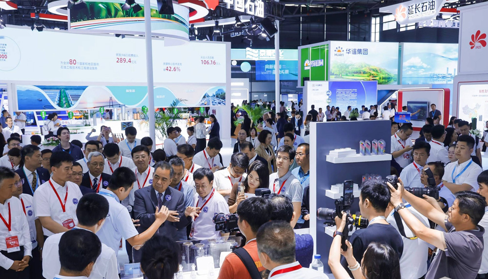 祝贺潍坊亚华精细化工有限公司网站全新改版